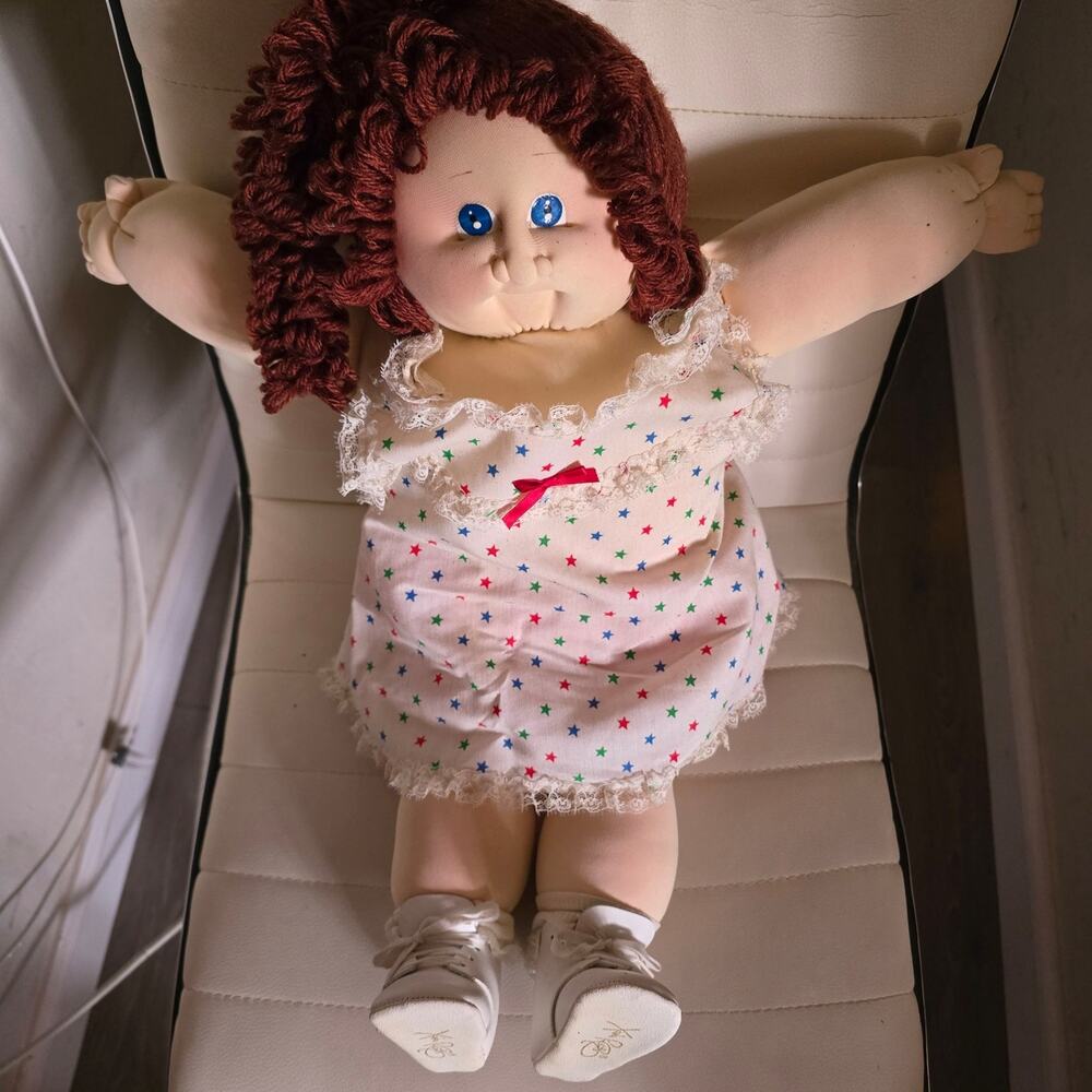 Vintage 1984 Cabbage Patch Kids Soft Sculpture Doll Cleveland GA Green Sig